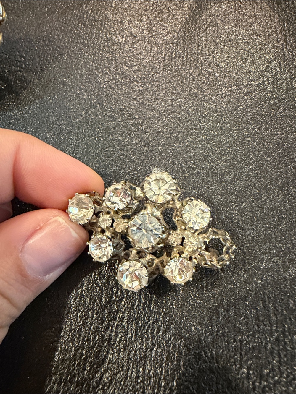 AustrianCrystal Cluster Brooch - Clear Rhinestone Fashion Pin